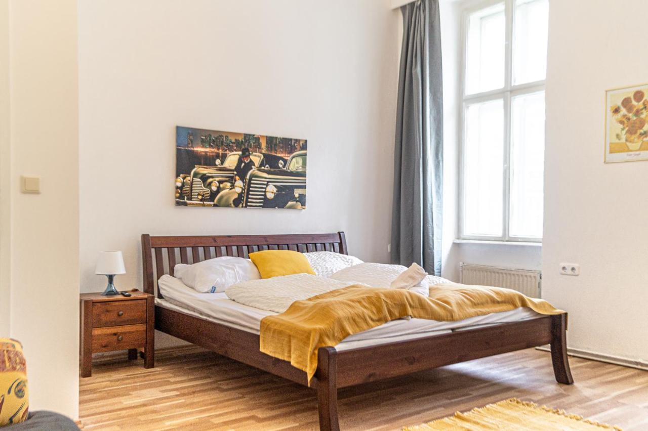 Pleasant 3Br Shared Apartment- Ideal For Longstays Vienna Exterior photo